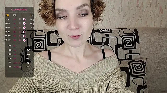 TinaWince online show from 10/26/25, 04:40