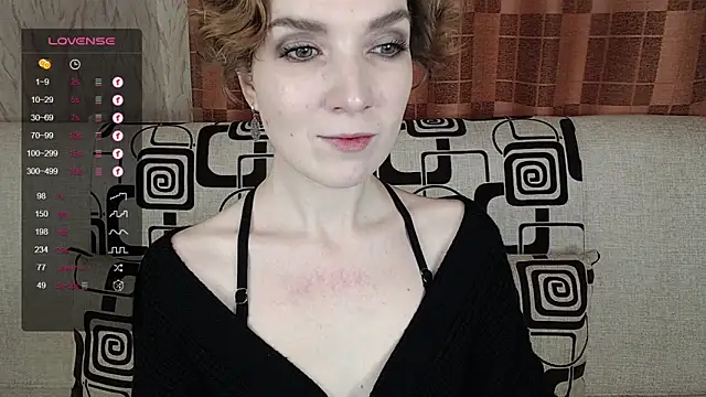 Snapshot of TinaWince chatting on 12/21/25, 04:52 TinaWince online show from 12/21/25, 04:52