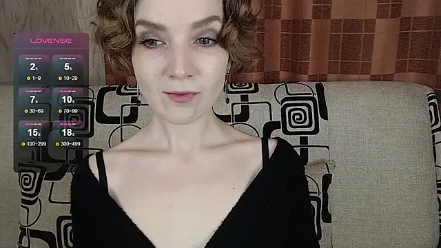 Snapshot of TinaWince chatting on 02/21/26, 04:35 TinaWince online show from 02/21/26, 04:35