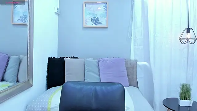  alaiasmile  online show from 10/16/25, 11:22