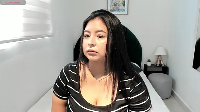 Snapshot of _alaiasmile_ chatting on 05/18/26, 05:08 alaiasmile online show from 05/18/26, 05:08