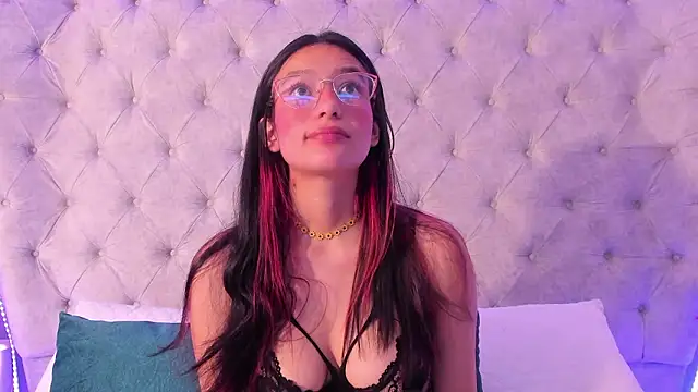 Snapshot of dafne_bss chatting on 03/23/26, 05:11 dafne bss online show from 03/23/26, 05:11