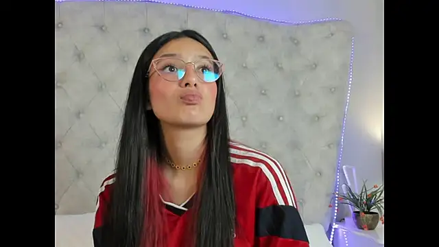 Snapshot of dafne_bss chatting on 03/27/26, 05:02 dafne bss online show from 03/27/26, 05:02