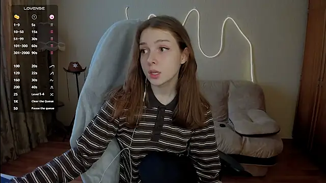 Snapshot of Kami_kam chatting on 02/21/25, 11:01 Kami kam online show from 02/21/25, 11:01