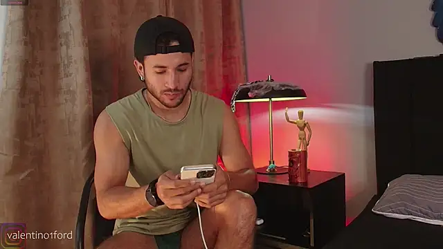 Valentinoford online show from 10/27/25, 08:02