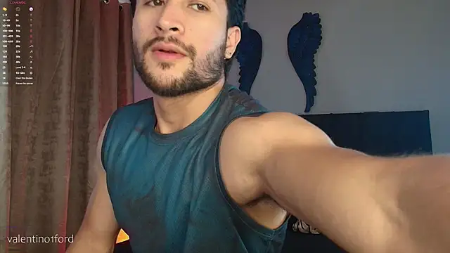 Snapshot of Valentinoford chatting on 03/03/26, 10:26 Valentinoford online show from 03/03/26, 10:26
