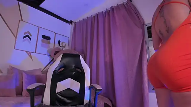 Snapshot of maye_wells chatting on 01/28/25, 05:35 maye wells online show from 01/28/25, 05:35