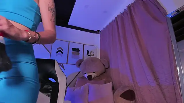 Snapshot of maye_wells chatting on 01/30/25, 05:39 maye wells online show from 01/30/25, 05:39