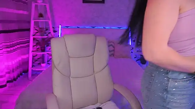 ArianaDarkk online show from 04/09/26, 08:36