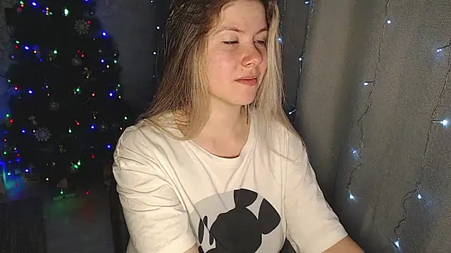 Snapshot of MelissaXKinky chatting on 12/30/24, 07:42 MelissaXKinky online show from 12/30/24, 07:42