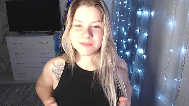 Snapshot of MelissaXKinky chatting on 01/10/25, 06:28 MelissaXKinky online show from 01/10/25, 06:28