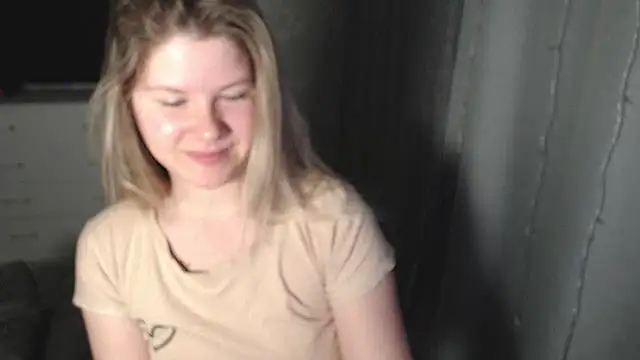 Snapshot of MelissaXKinky chatting on 01/27/25, 05:37 MelissaXKinky online show from 01/27/25, 05:37