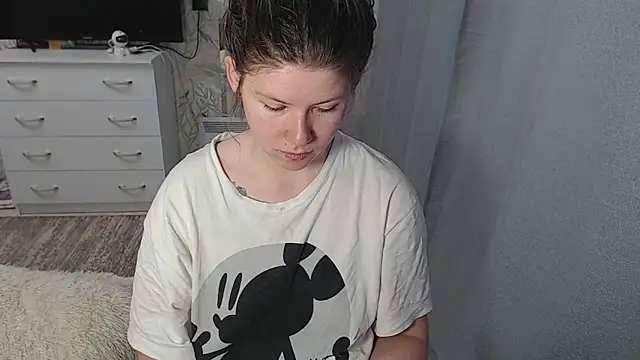 Snapshot of MelissaXKinky chatting on 02/17/25, 03:04 MelissaXKinky online show from 02/17/25, 03:04