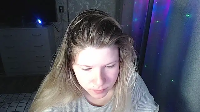 Snapshot of MelissaXKinky chatting on 03/05/25, 10:21 MelissaXKinky online show from 03/05/25, 10:21