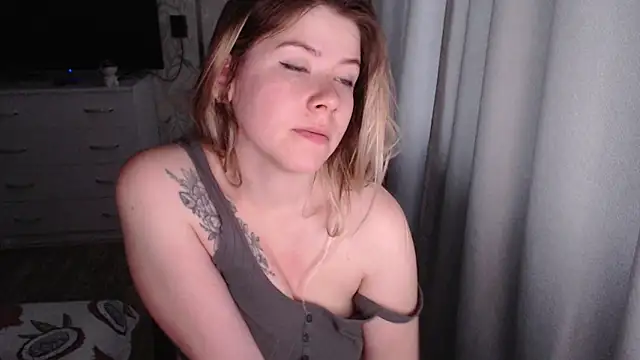 Snapshot of MelissaXKinky chatting on 03/16/25, 03:36 MelissaXKinky online show from 03/16/25, 03:36