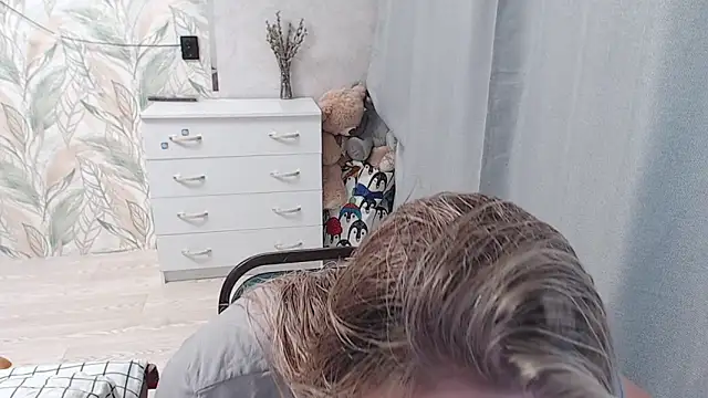 Snapshot of MelissaXKinky chatting on 10/14/25, 05:47 MelissaXKinky online show from 10/14/25, 05:47