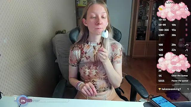 cutieMila online show from 10/17/25, 05:15