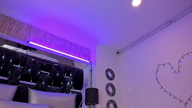 Charlotte Myers online show from 02/26/25, 02:57