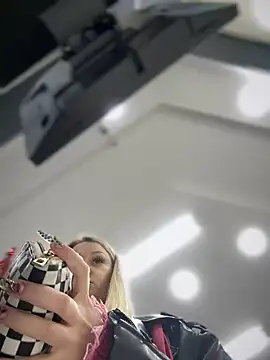 Teya moon  online show from 12/06/24, 11:33