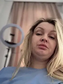 Teya moon  online show from 02/07/25, 12:50