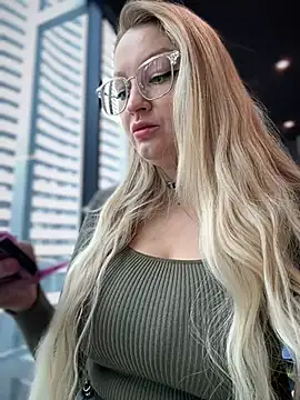 Teya moon  online show from 02/16/25, 11:38