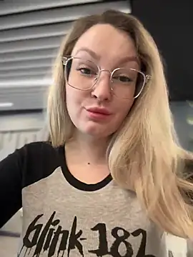 Teya moon  online show from 02/20/25, 11:31