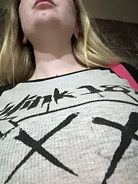 Teya moon  online show from 03/13/25, 01:50