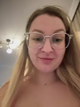 Teya moon  online show from 03/13/25, 09:37