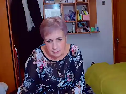 Snapshot of Victoria5643 chatting on 12/04/24, 08:51 Victoria5643 online show from 12/04/24, 08:51