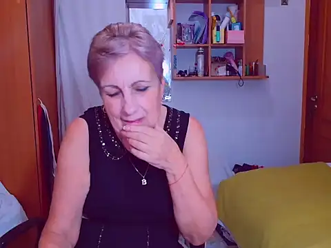 Snapshot of Victoria5643 chatting on 12/11/24, 06:42 Victoria5643 online show from 12/11/24, 06:42