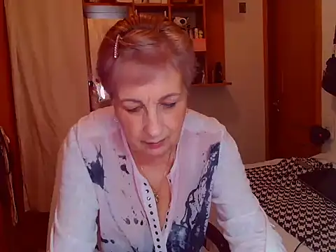 Snapshot of Victoria5643 chatting on 03/05/25, 08:10 Victoria5643 online show from 03/05/25, 08:10