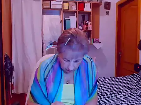 Snapshot of Victoria5643 chatting on 03/15/25, 08:32 Victoria5643 online show from 03/15/25, 08:32