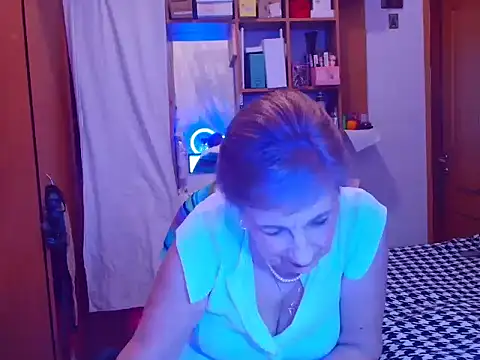 Snapshot of Victoria5643 chatting on 03/17/25, 07:48 Victoria5643 online show from 03/17/25, 07:48