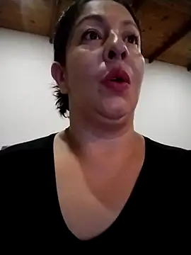 Snapshot of Catalina_JH chatting on 02/25/25, 05:19 Catalina JH online show from 02/25/25, 05:19