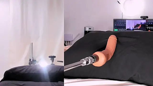 Criistal Thompson online show from 01/15/25, 07:44