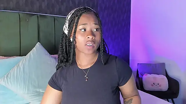 Snapshot of Anneth__M chatting on 12/11/24, 07:57 Anneth M online show from 12/11/24, 07:57