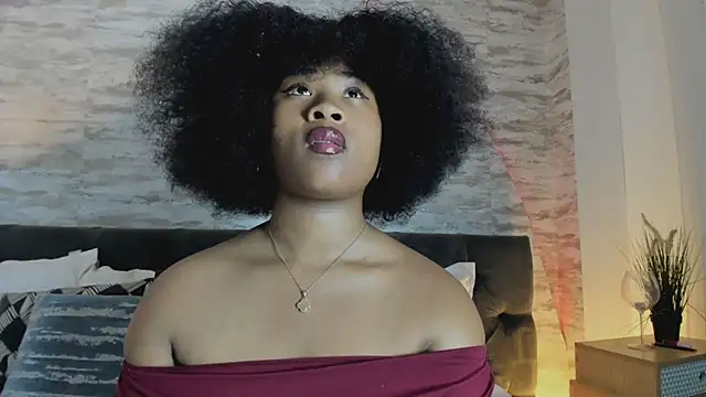 Snapshot of Anneth__M chatting on 11/07/25, 08:09 Anneth M online show from 11/07/25, 08:09