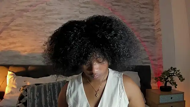 Snapshot of Anneth__M chatting on 11/27/25, 07:38 Anneth M online show from 11/27/25, 07:38