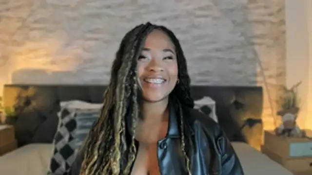 Snapshot of Anneth__M chatting on 07/10/26, 07:38 Anneth M online show from 07/10/26, 07:38
