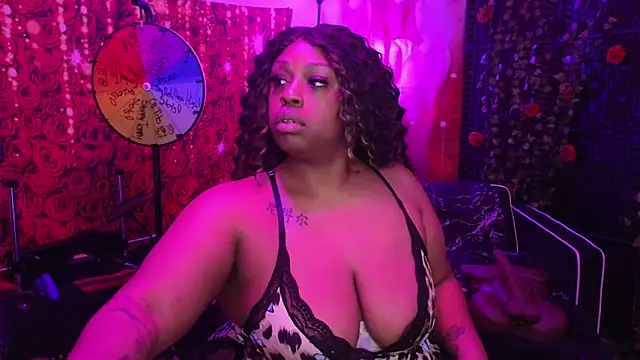 Snapshot of cheriserozequeen chatting on 04/02/26, 05:43 cheriserozequeen online show from 04/02/26, 05:43