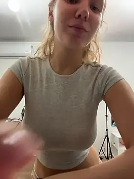 Snapshot of Ketitull chatting on 01/16/26, 08:35 Ketitull online show from 01/16/26, 08:35