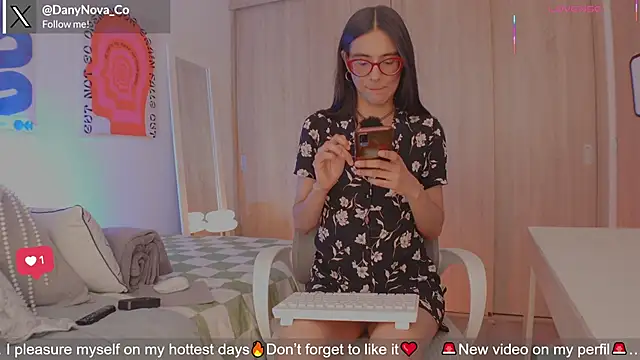 DanyNova Co online show from 04/15/26, 09:04