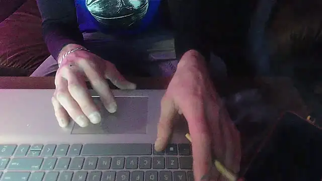 HungStud4You online show from 02/27/25, 07:44