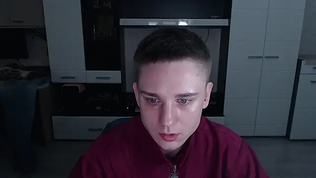 angryzan online show from 10/31/25, 04:24