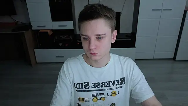 angryzan online show from 12/04/25, 04:44