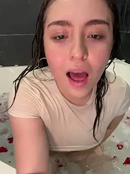 SofiMeza online show from 02/14/25, 04:52