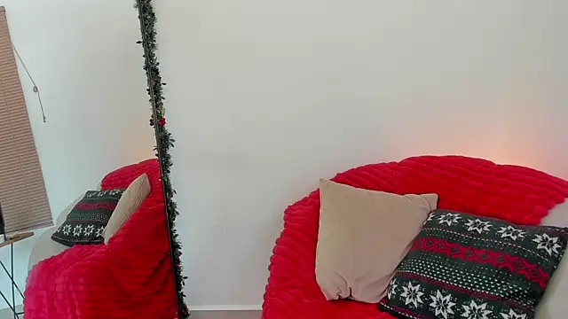 SofiMeza online show from 12/17/25, 04:46