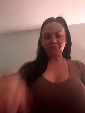 Snapshot of IvyWylde chatting on 12/01/24, 06:30 IvyWylde online show from 12/01/24, 06:30