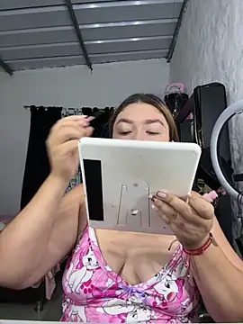 Snapshot of Sofia_Queen17 chatting on 03/01/26, 09:44 Sofia Queen17 online show from 03/01/26, 09:44