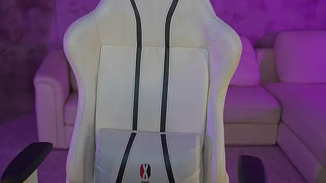 Lana Pulse online show from 02/11/25, 05:47